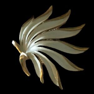 Vintage Trafari White Enamel Leaf Brooch